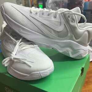 Nike Giannis Inmortality 3